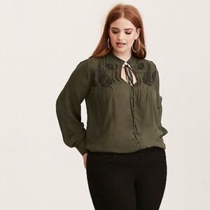 Torrid Olive Green Embroidered Women's Long Sleeve Top